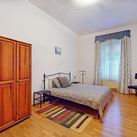 Central Apartmany Biela Street Pozsony Kültér fotó