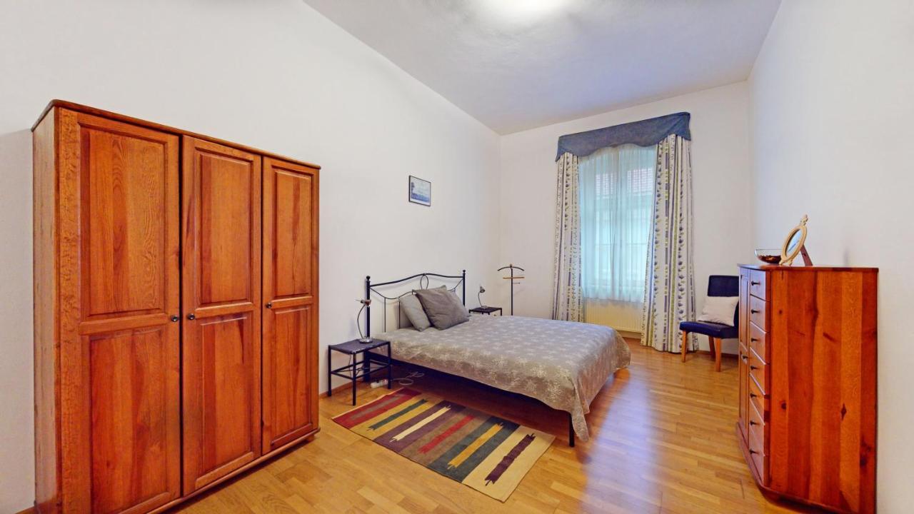 Central Apartmany Biela Street Pozsony Kültér fotó